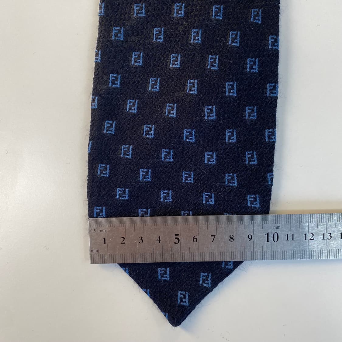 펜디 (FENDI) FF 모노그램 정품 명품 울혼방넥타이 상품이미지7