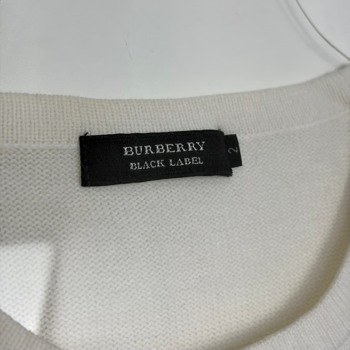 버버리 지퍼 니트 티셔츠 상품이미지2