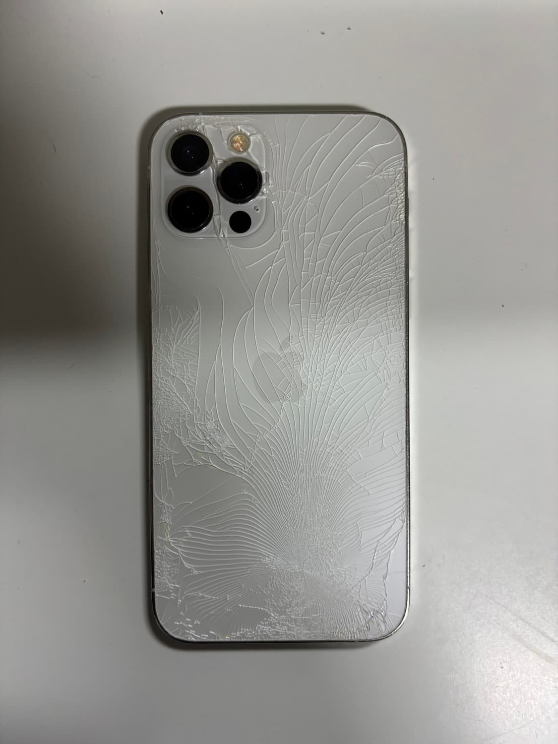 아이폰 12 프로 상품이미지1