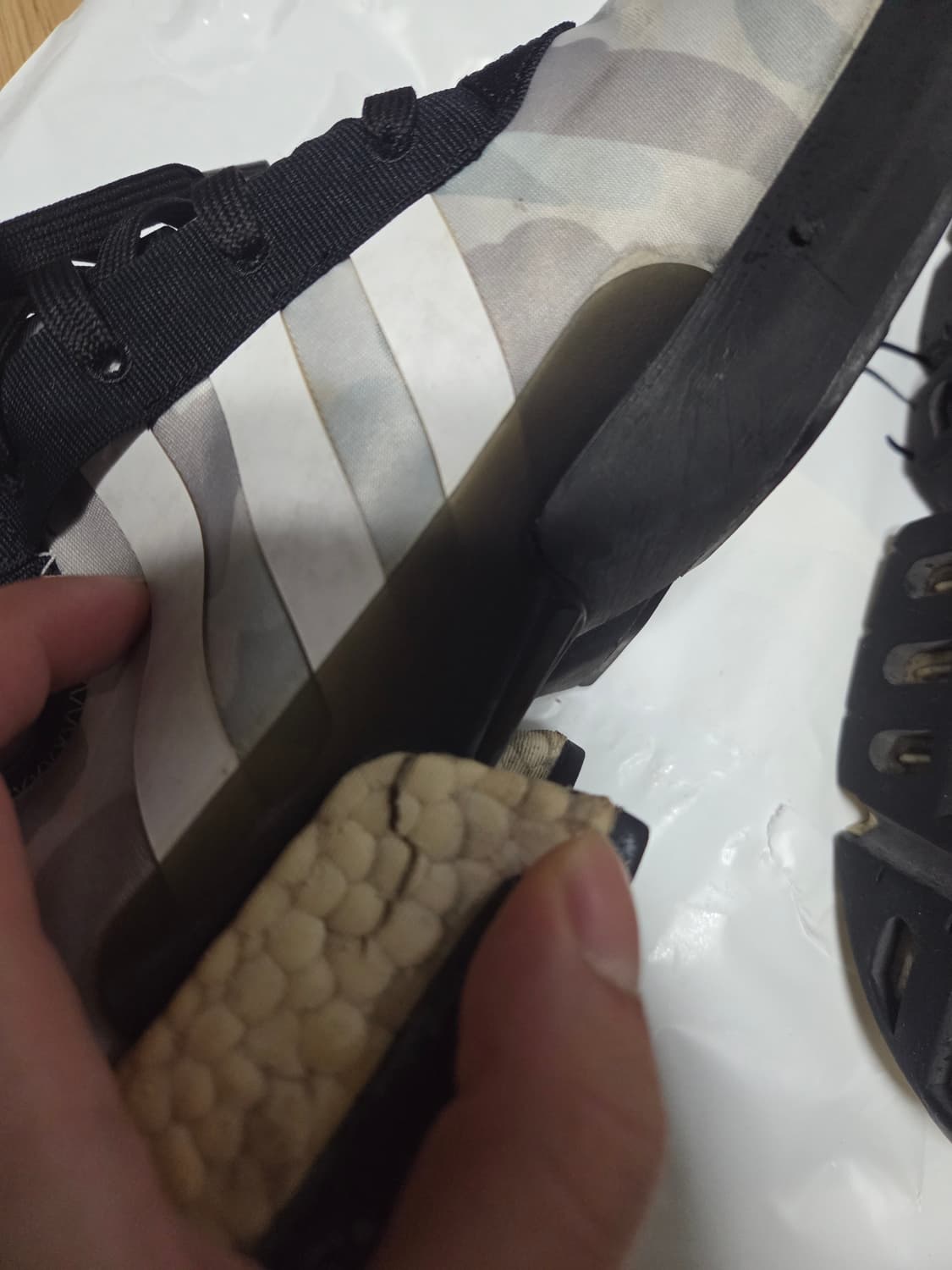 베이프 네이버후드 아디다스 콜라보 280 상품이미지8