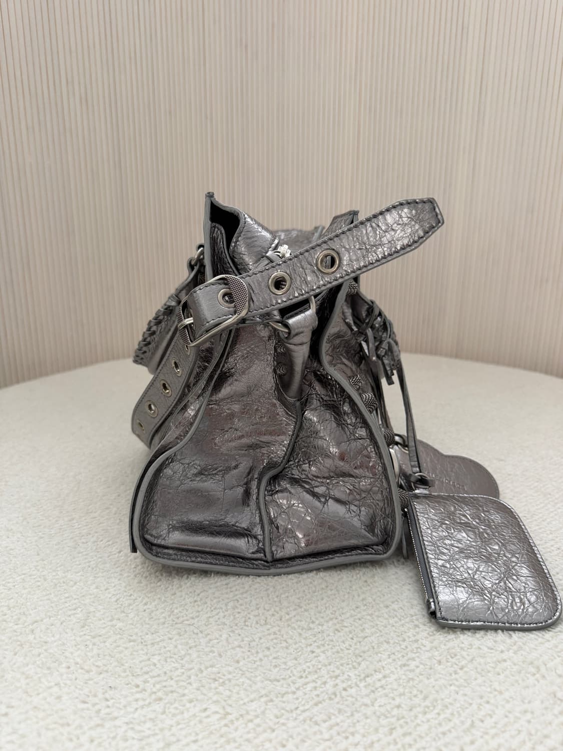 발렌시아가 실버 네오카골 시티백 상품이미지3