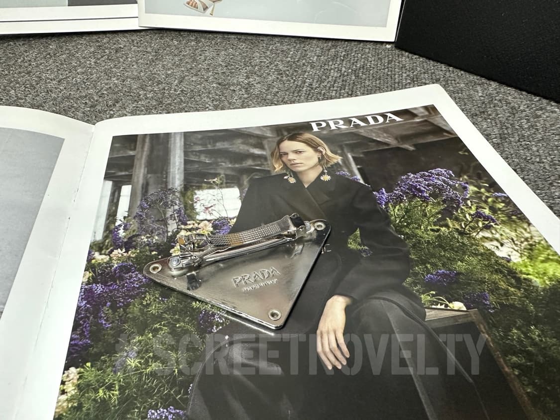 샤넬 사각 핸드메이드 헤어핀 화이트 (1ps) 상품이미지3