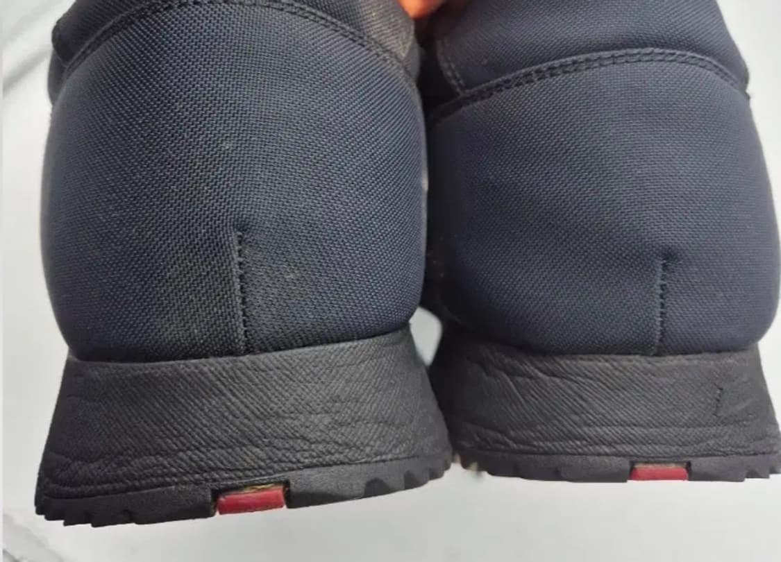 [정품] 프라다 러너 레더 패치 스니커즈 네이비 260 상품이미지3