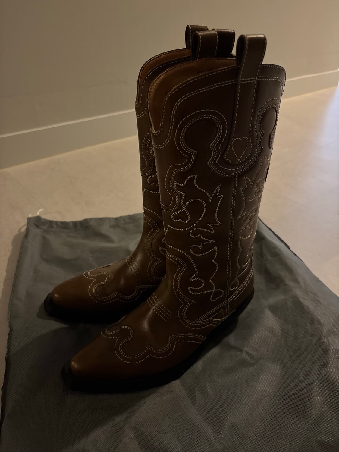 Ganni western boots 상품이미지5