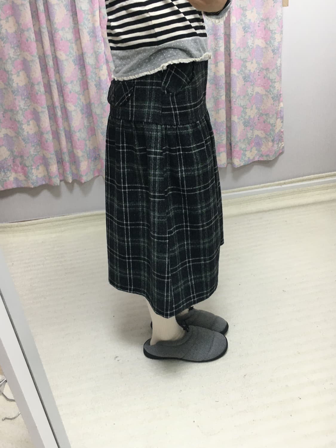 차콜 그린 체크 미디 스커트 상품이미지5