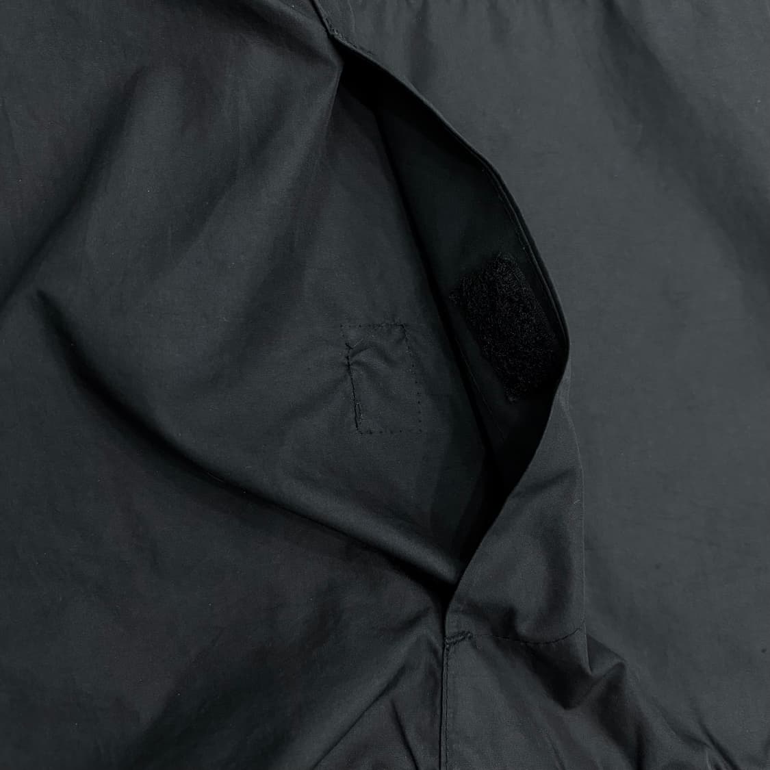 나이키 00s 올드스쿨 스우시 블랙 바람막이 자켓 100 L 상품이미지4