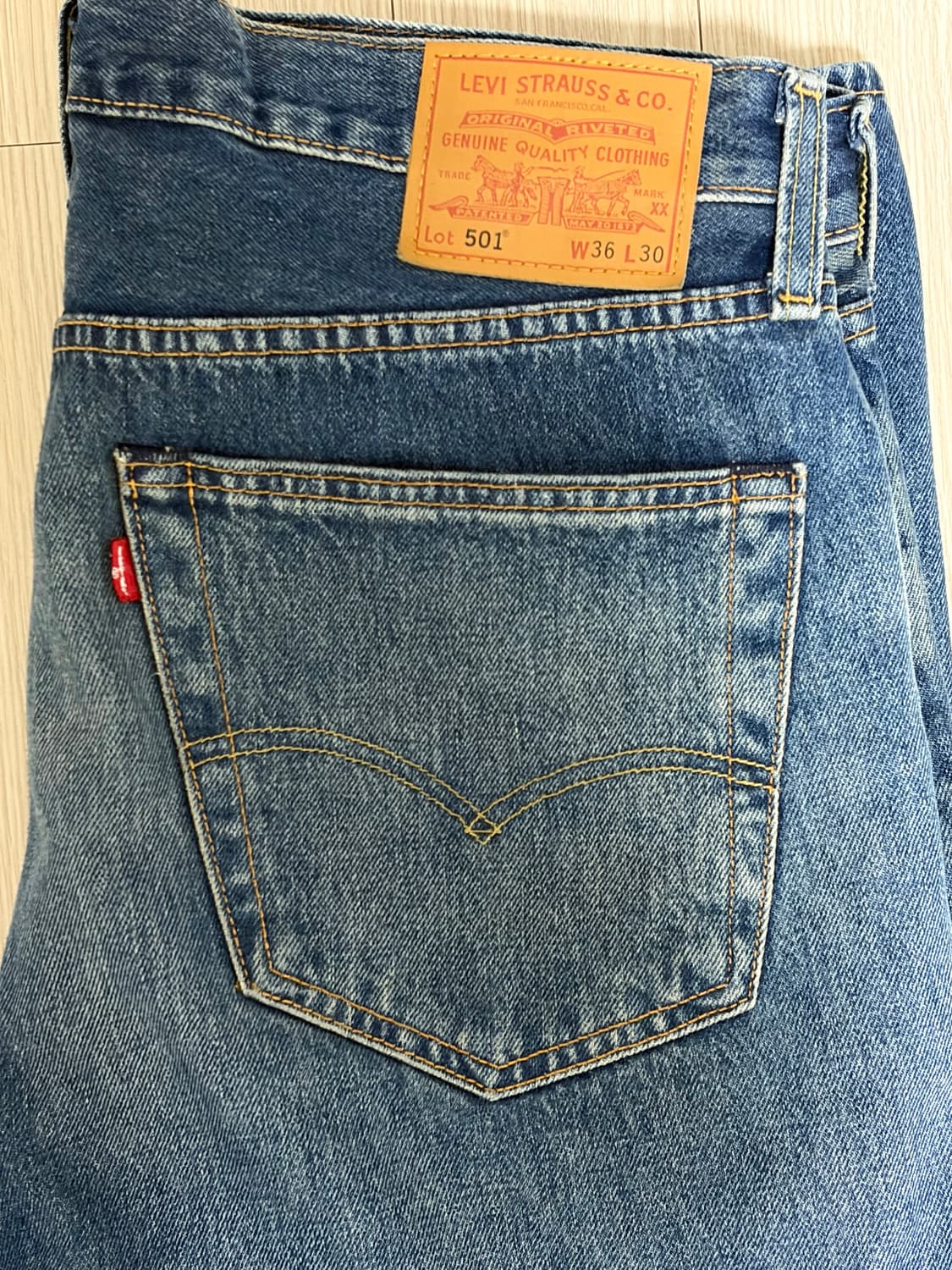 리바이스 501 프리미엄 W36 L30 판매합니다. 상품이미지1