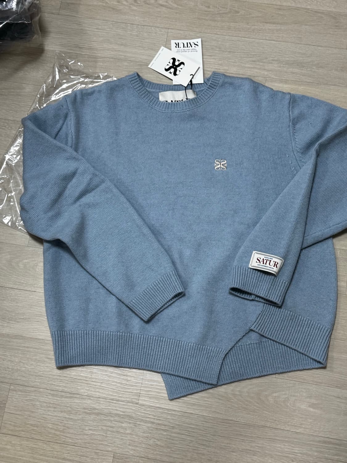새상품 [L] 세터 언발란스 니트 하늘색 스카이블루 상품이미지1
