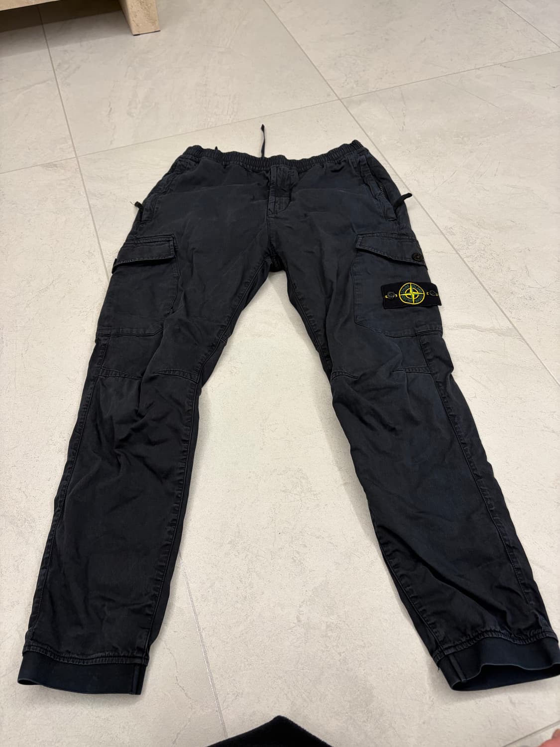 스톤아일랜드 20fw 카고 조거 밴딩 팬츠 상품이미지1