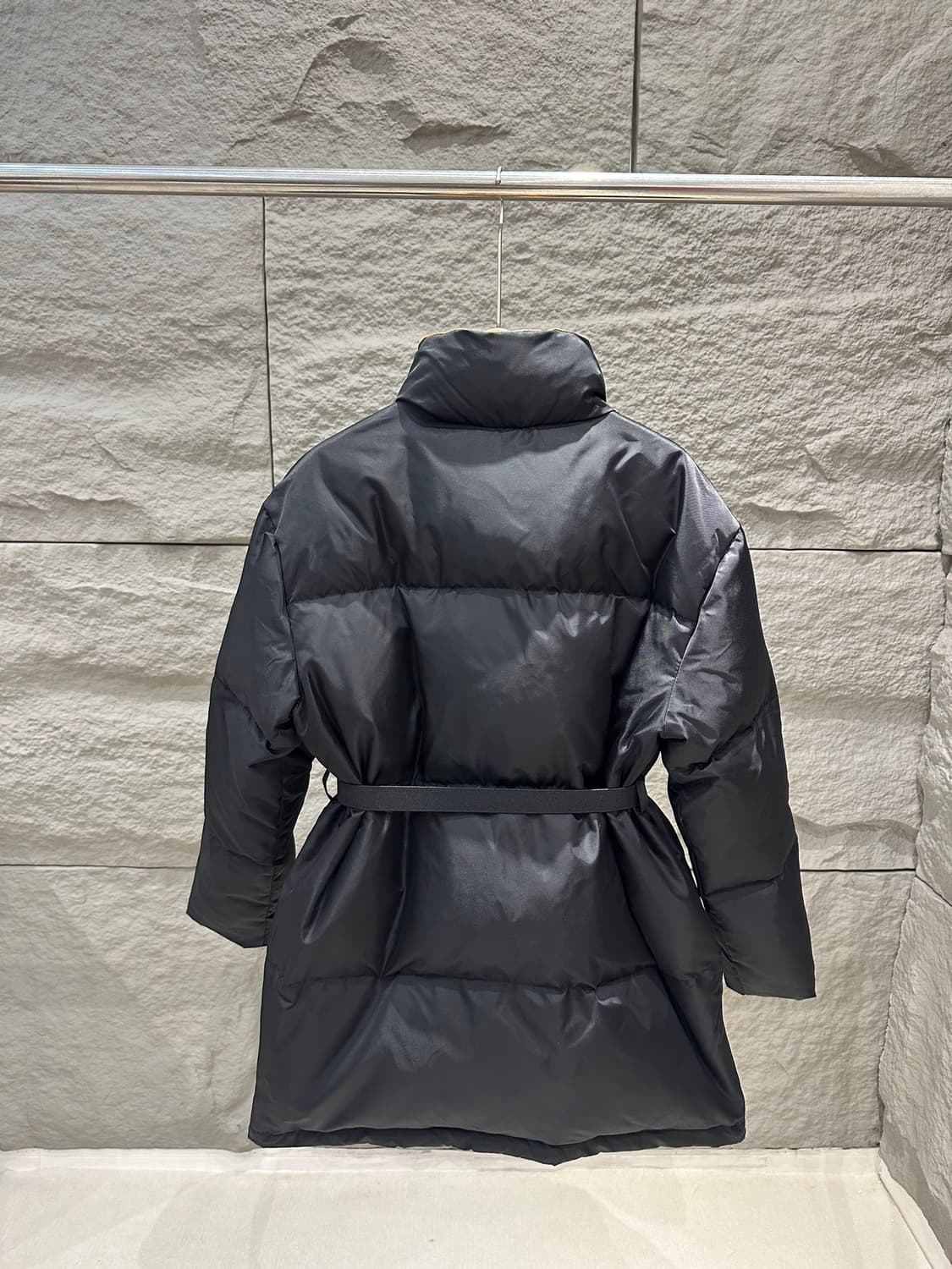 프라다 패딩 상품이미지2