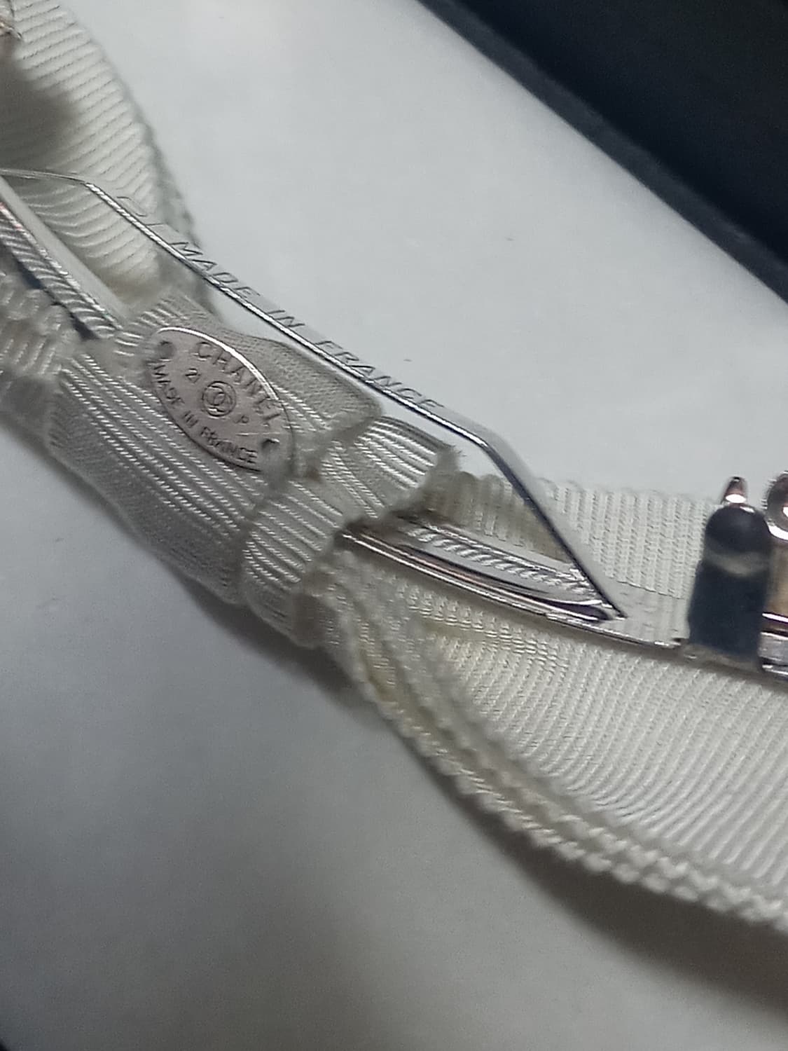 정품 샤넬 리본화이트 헤어핀헤어밴드 상품이미지5