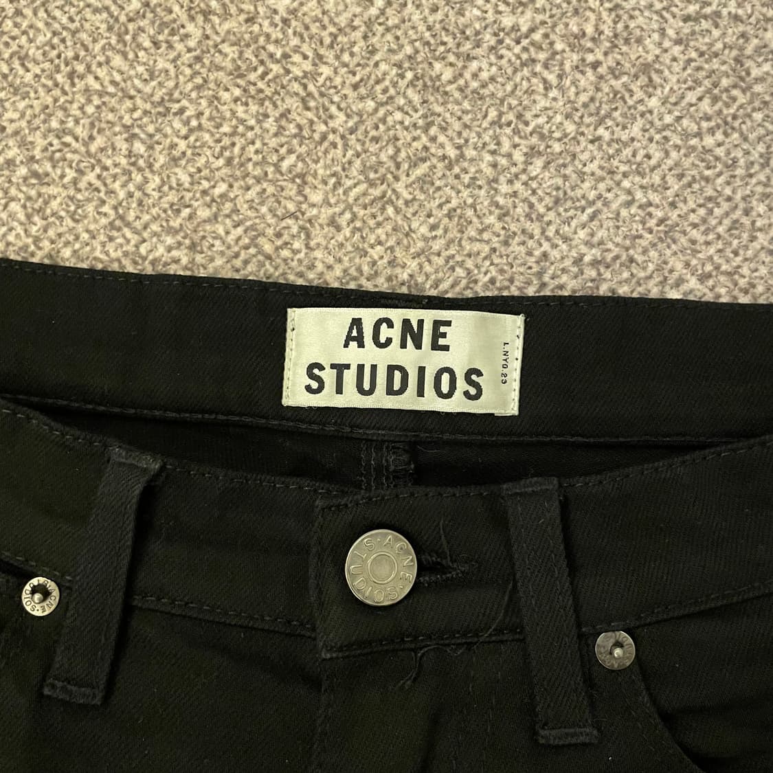 아크네 스튜디오 슬림 스트레이트 진 상품이미지5