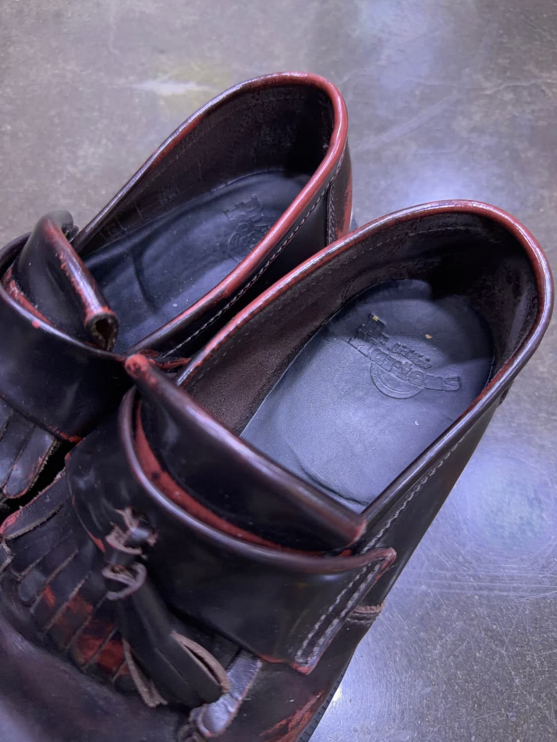 닥터마틴 아드리안 테슬 로퍼 체리레드 250 상품이미지4