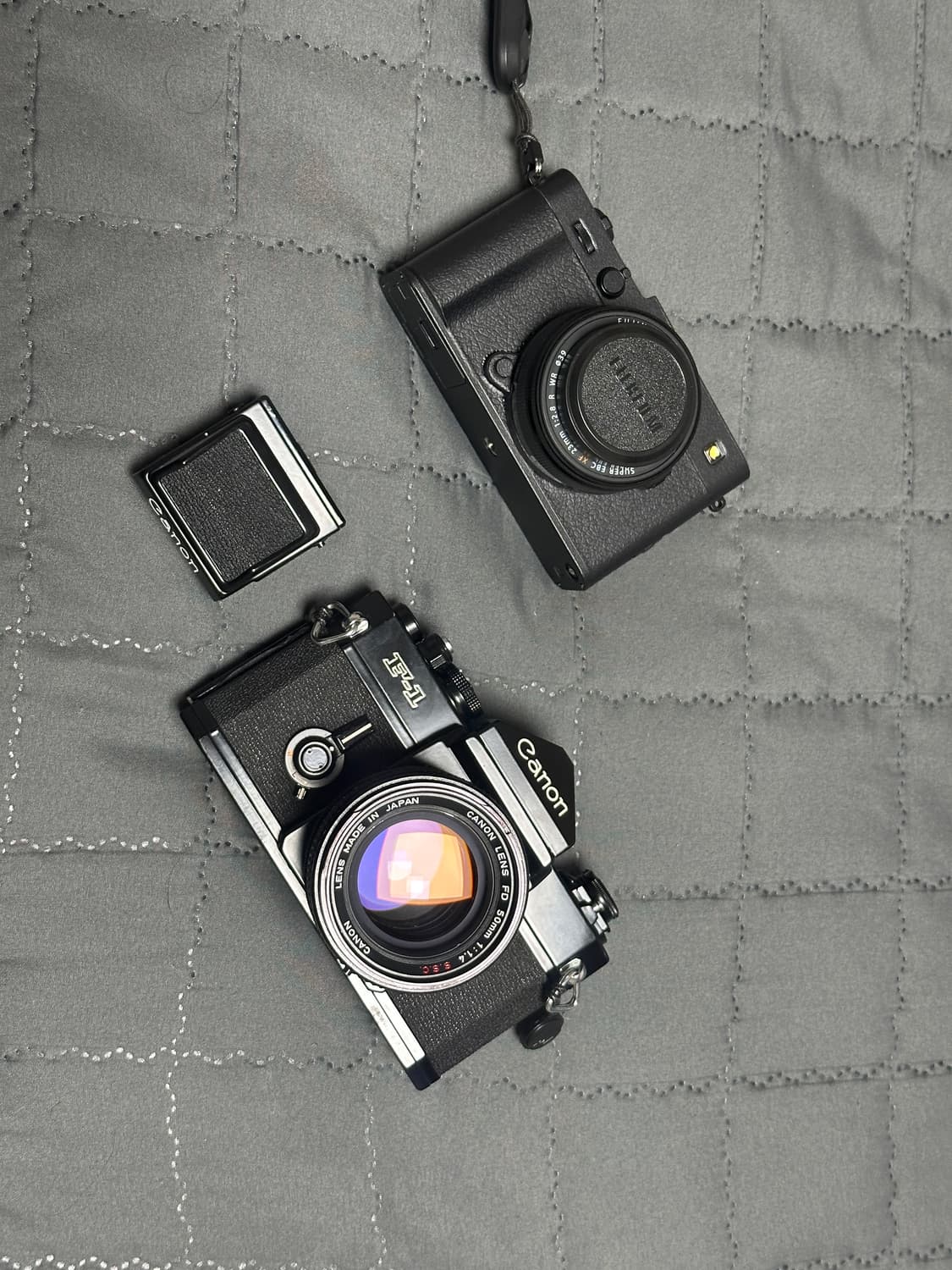 후지필름 X-E5, 캐논 F1 필름카메라 일괄 판매 상품이미지1