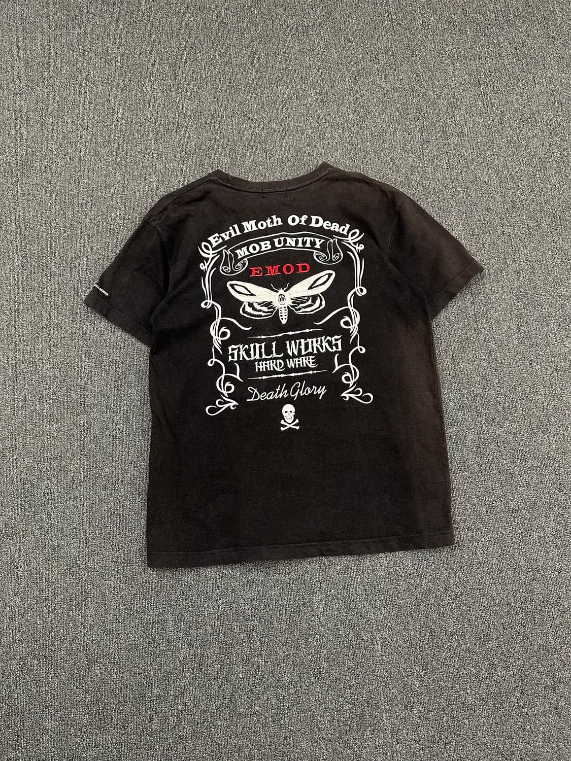 XL)스컬웍스x크로우즈 빈티지 그래픽 자수 반팔 상품이미지1