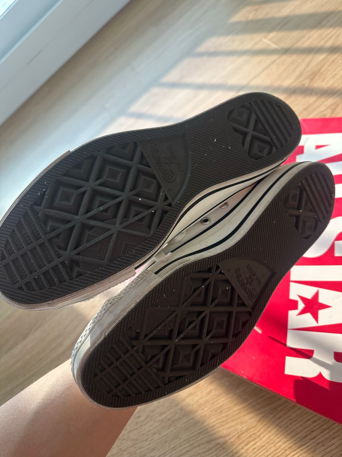 컨버스 제팬라인 화이트 로우 275사이즈입니다 상품이미지7