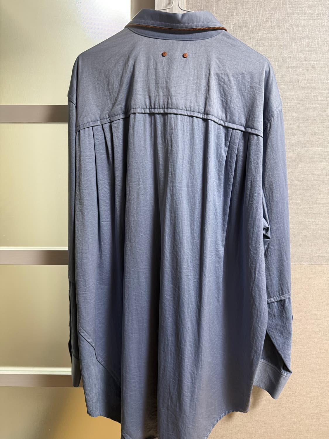 앤더슨벨 애쉬론 커브 롱셔츠  L 상품이미지3