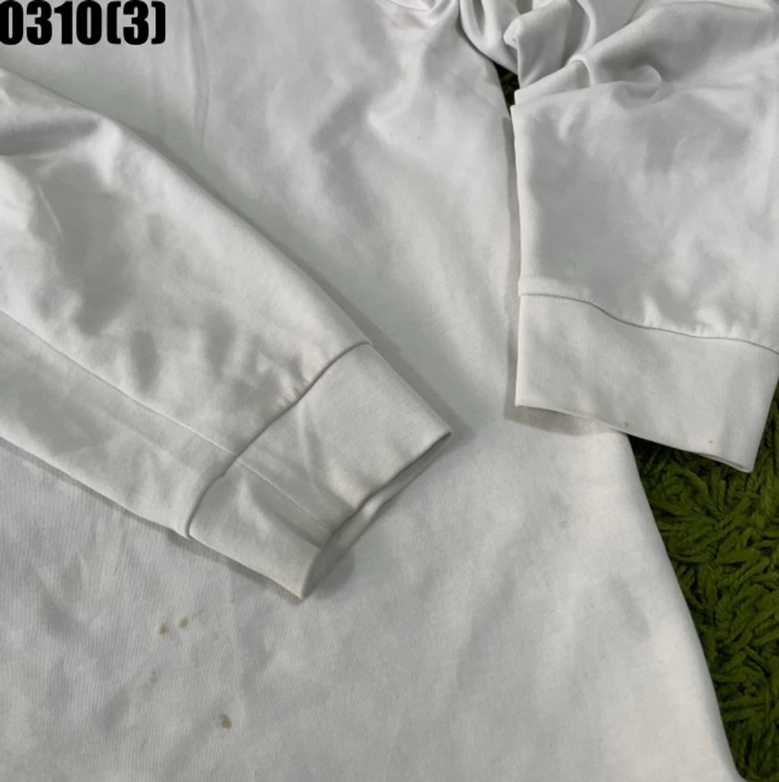 유니클로 긴팔 티셔츠 상품이미지4