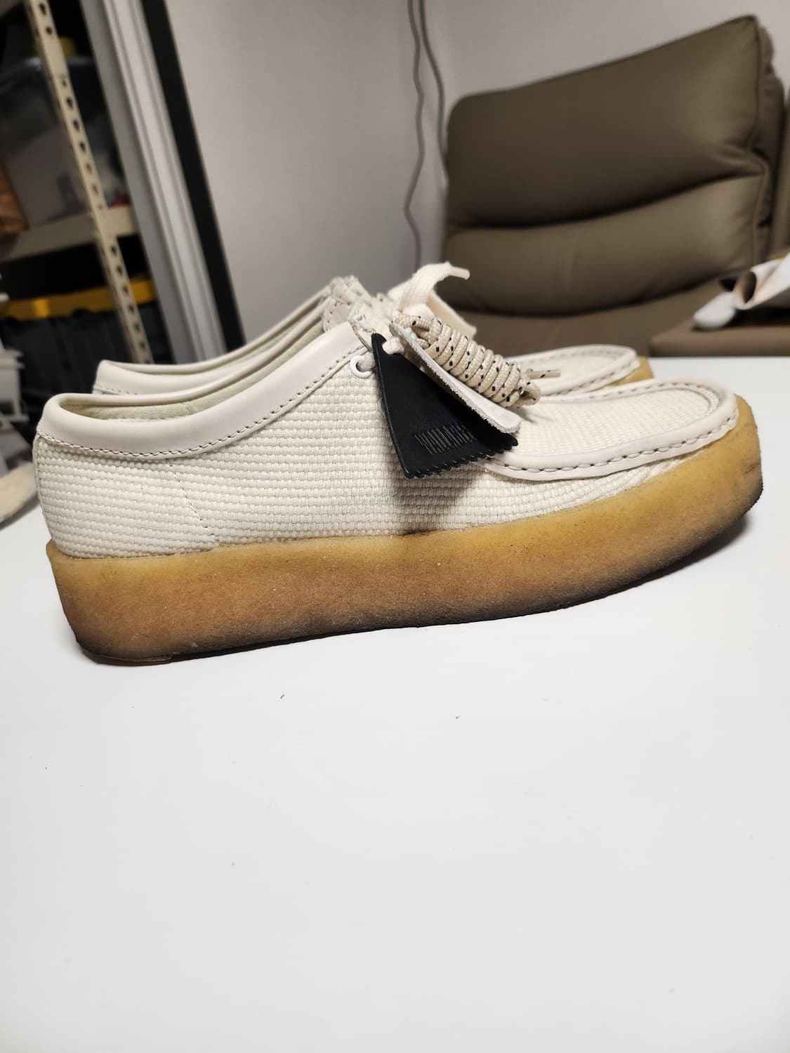 클락스 왈라비 컵 오프화이트 상품이미지5