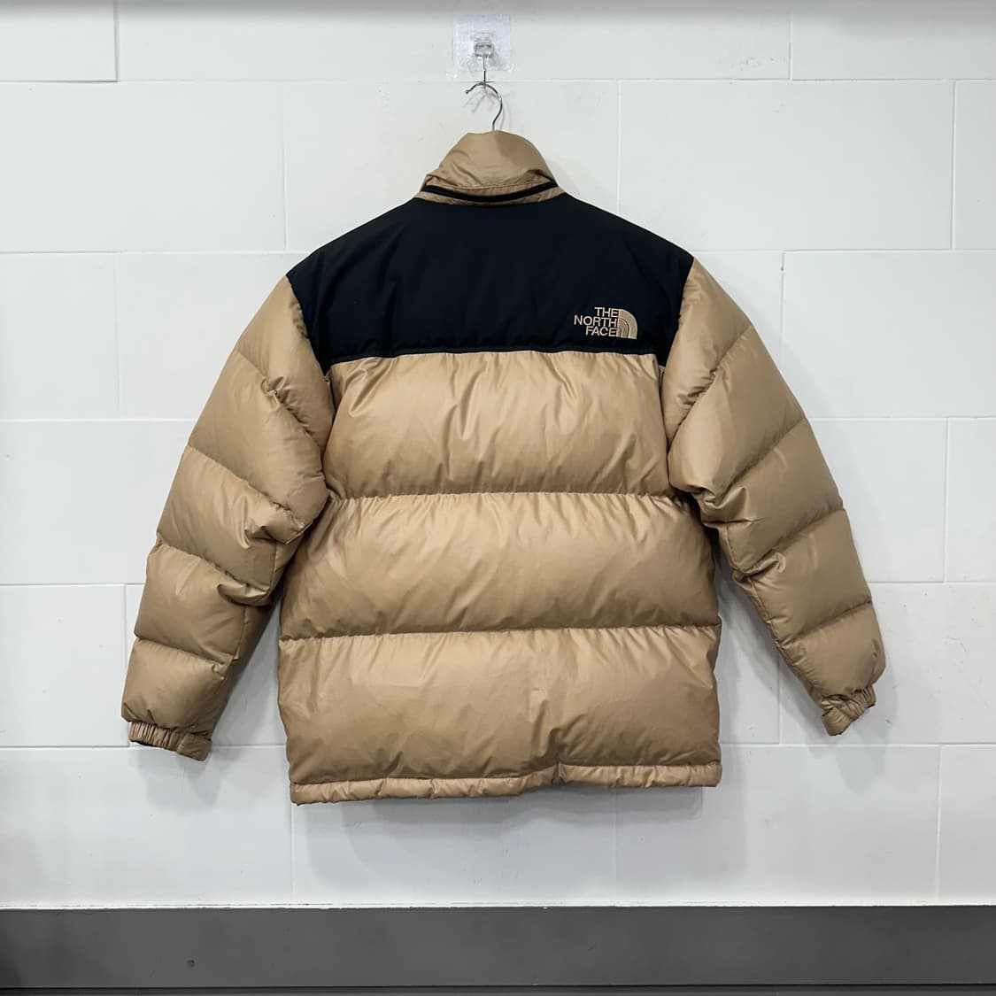 노스페이스 해외 북미판 눕시 패딩 상품이미지6