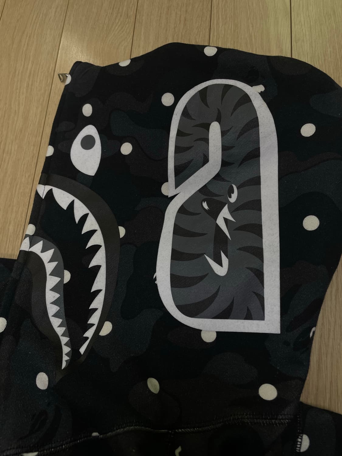 베이프 25aw 닷 샤크 후드 L 상품이미지3