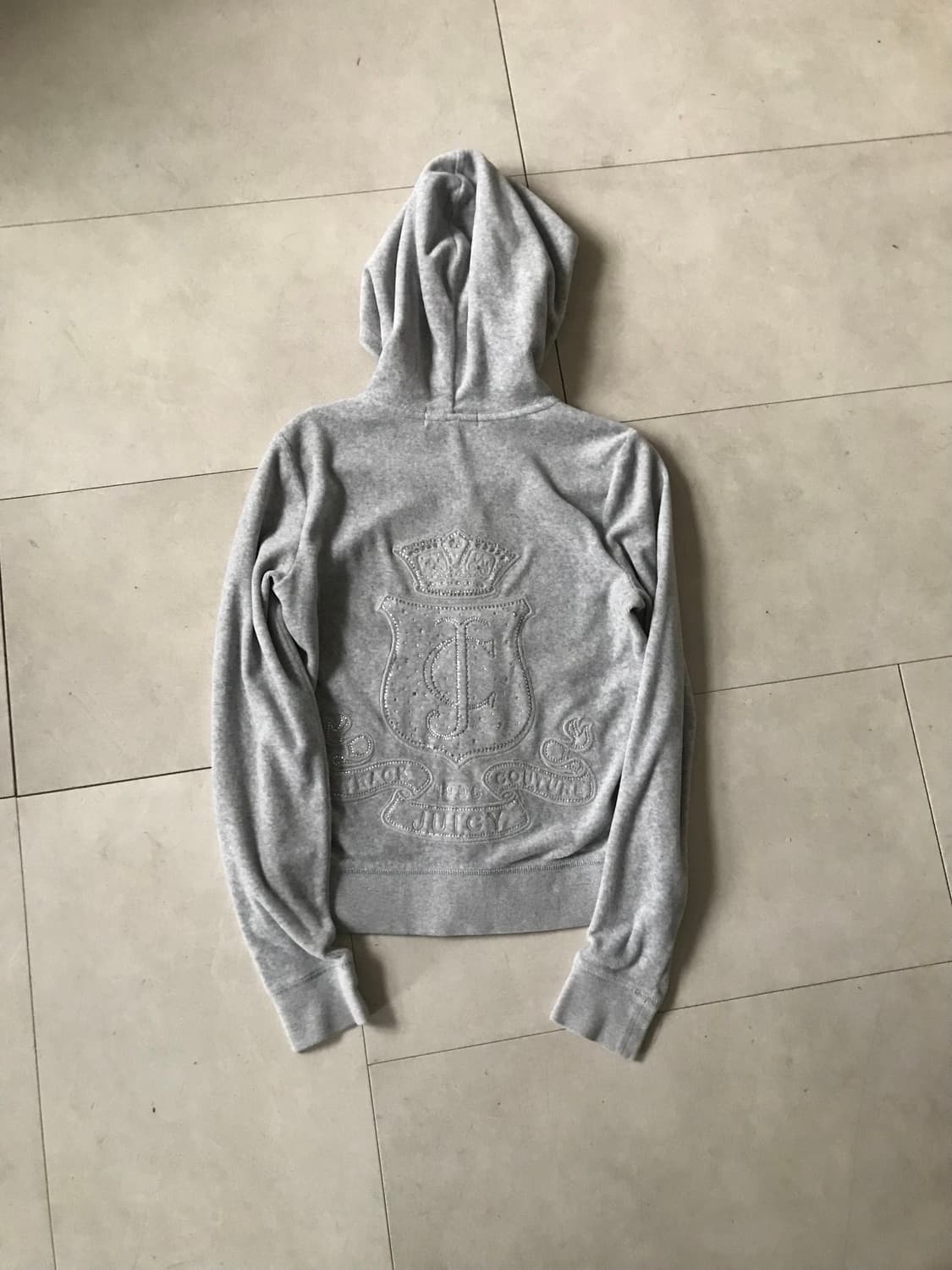 쥬씨꾸뛰르 그레이 벨벳 후드집업 상품이미지7