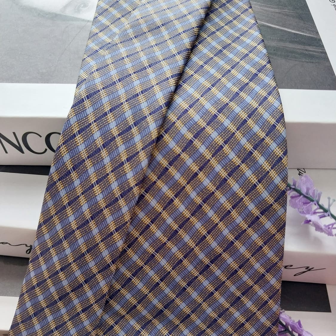 던힐 실크 블루&골드 체크 넥타이 9.8cm A+등급 K1254
 상품이미지3