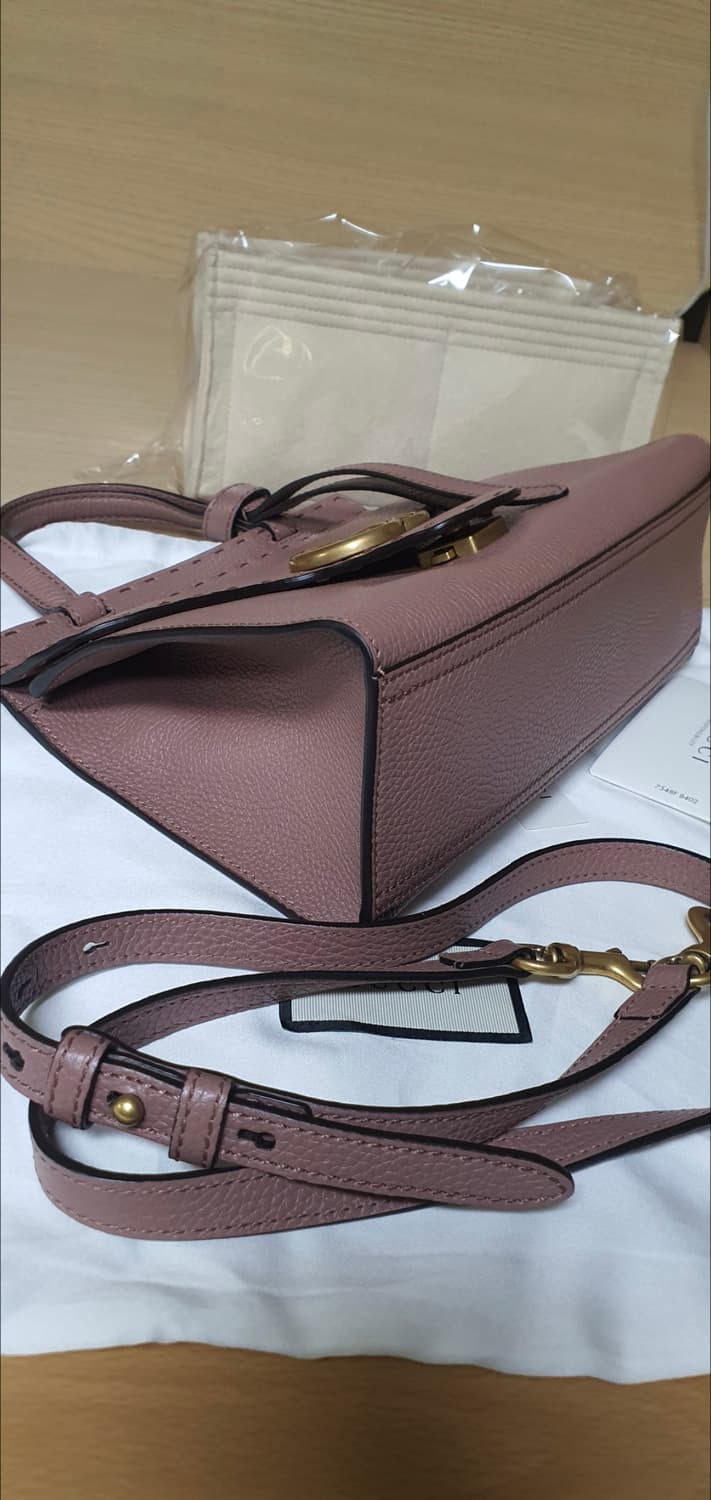 (미사용)구찌 크로스백/탑핸들 미니백 새상품급 정품(영수증O) 상품이미지6