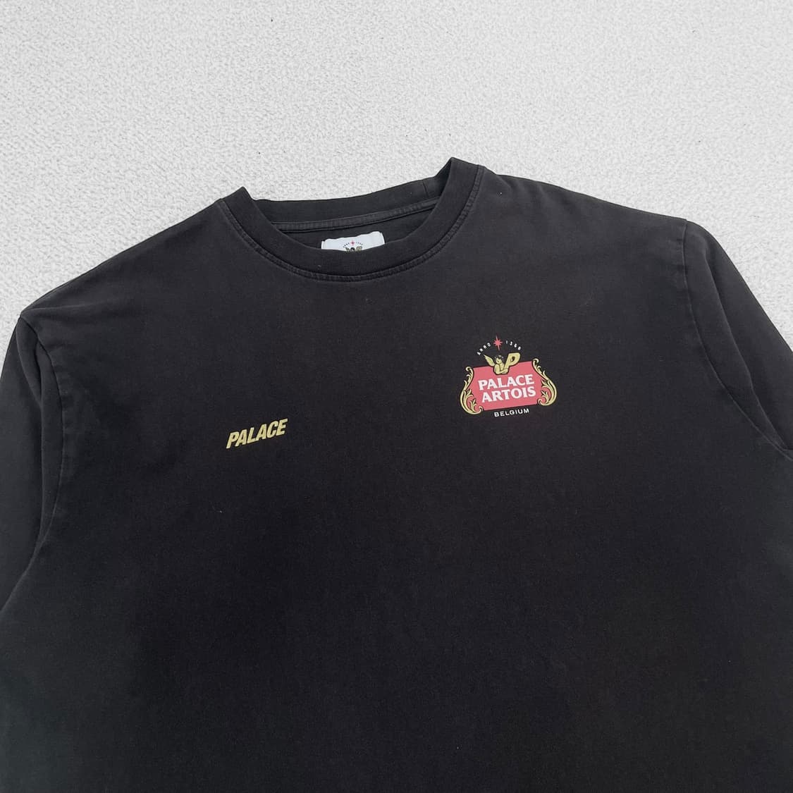 팔라스 Palace x 스텔라 24ss 아르투아 반팔티 상품이미지3