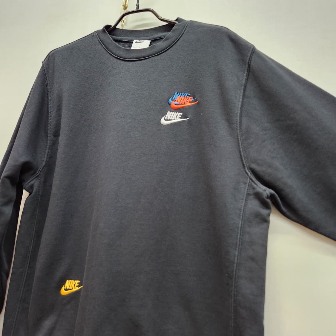 나이키 멀티 스우시 로고자수 맨투맨 L(XL) 남여공용 상품이미지3