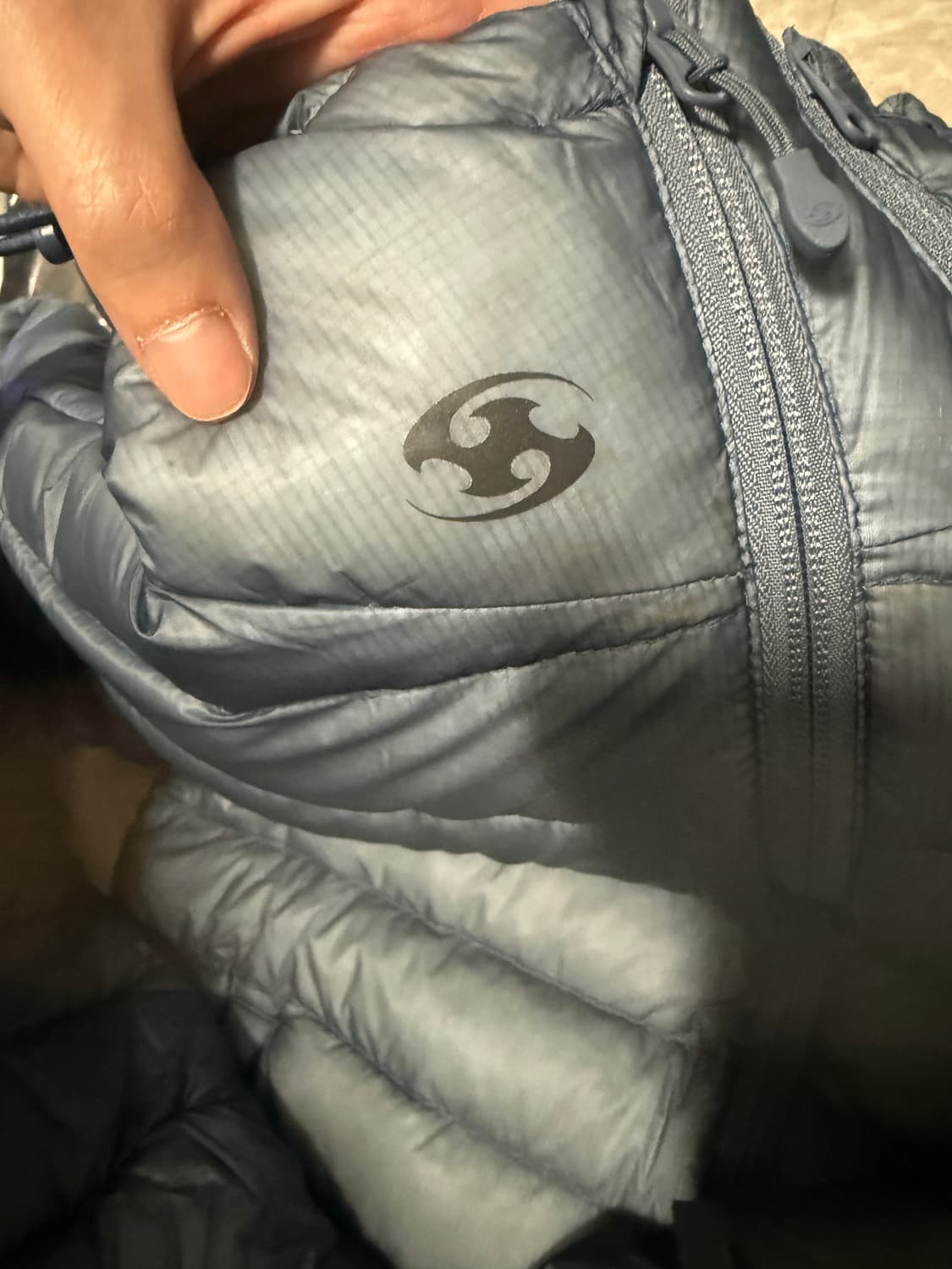 2사이즈 산산기어 서픽스 푸퍼 자켓 25FW 네이비 상품이미지2