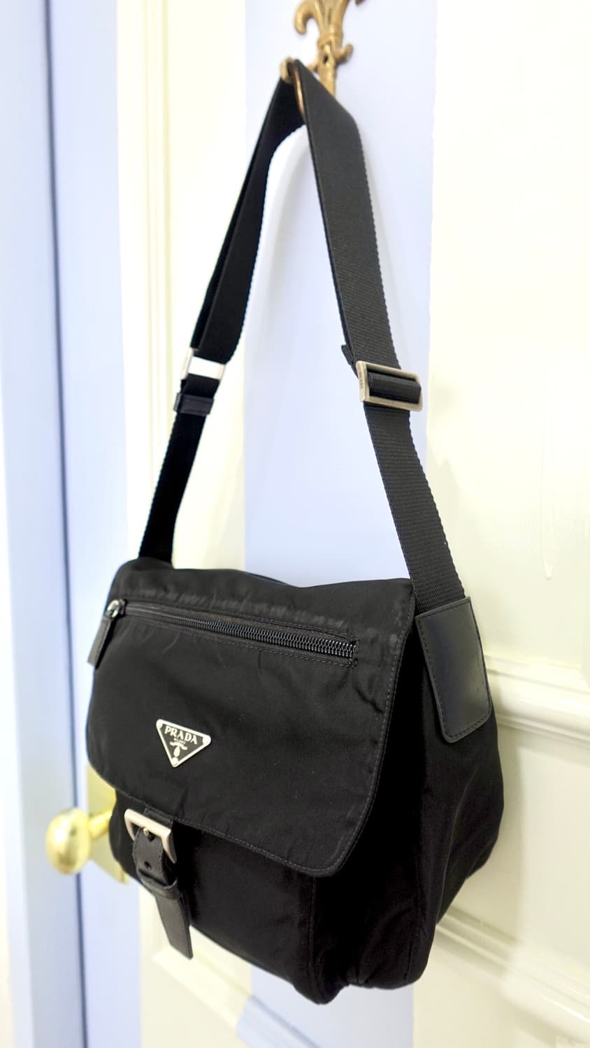 프라다 포코노 나일론 원버클 크로스백 (주우재백) 상품이미지3