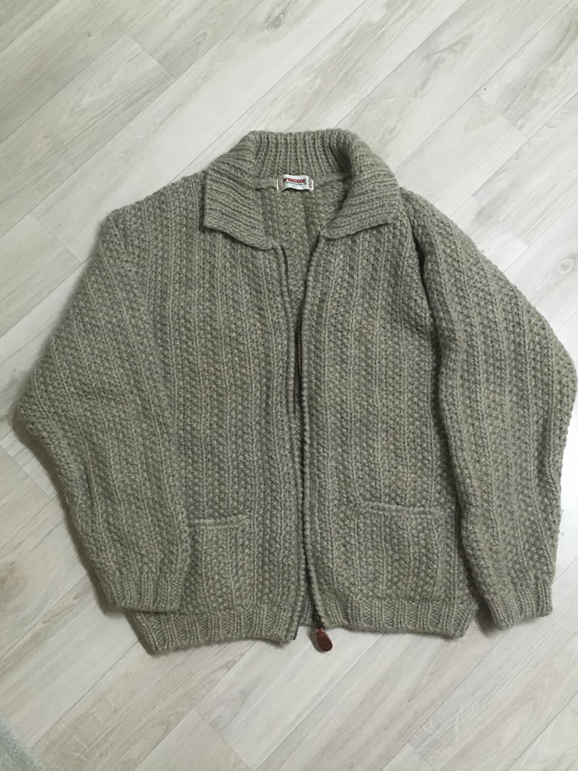 맥그리거 니트 집업 상품이미지1