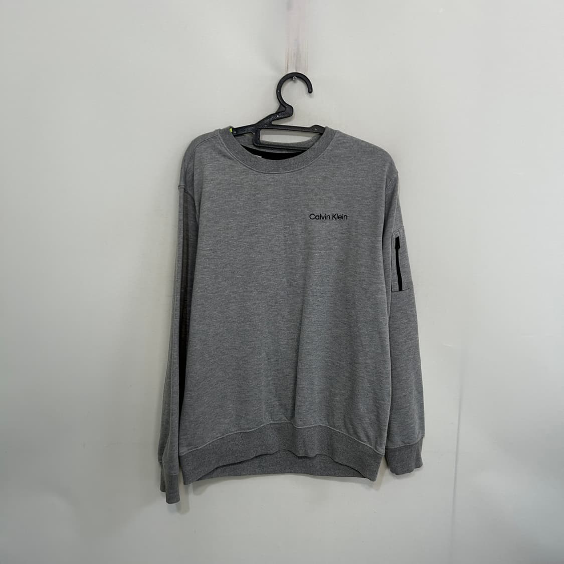 켈빈클라인 퍼포먼스 맨투맨 티셔츠 100 남성 상품이미지1