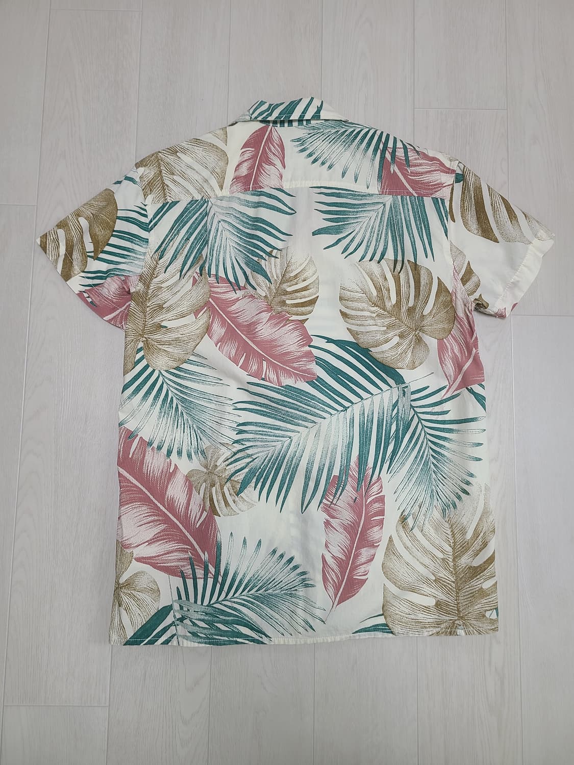 데우스 반팔셔츠 상품이미지2