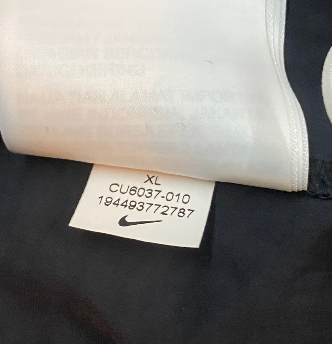정품 나이키 블랙 바람막이 점퍼 XL (95사이즈) 상태최상 상품이미지7