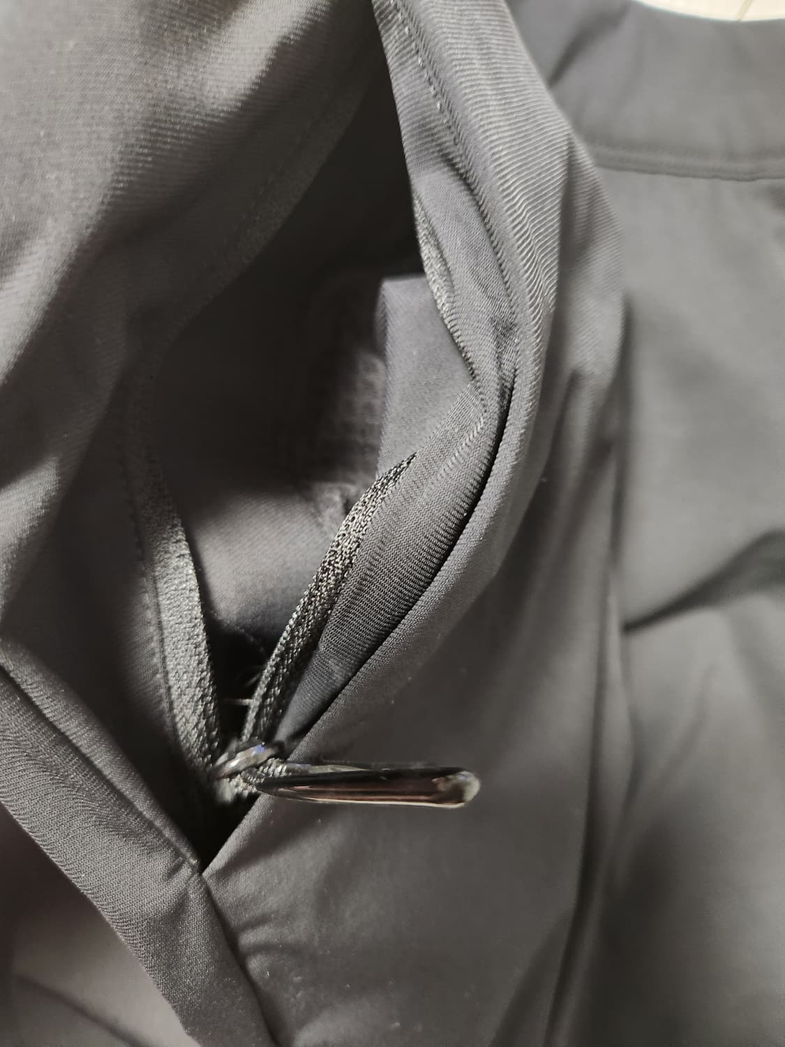 새상품급)아디다스 스포츠 스커트 사이즈s

여러 중고사이트에도 같이 판매 상품이미지9