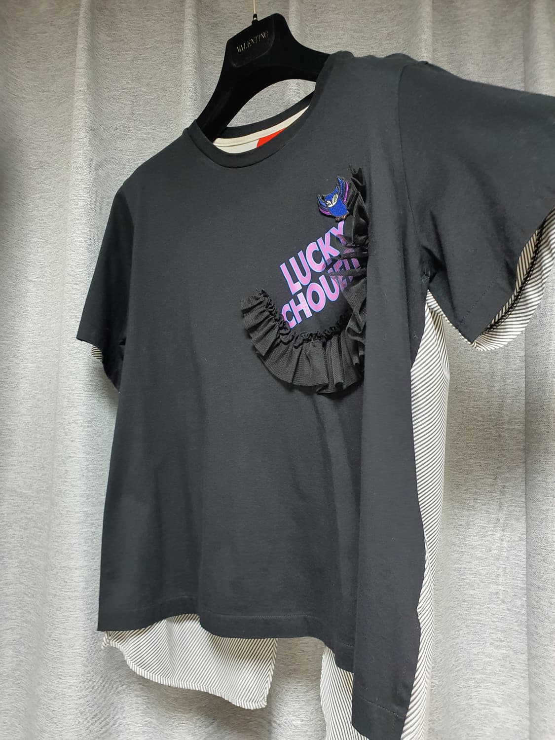 럭키슈에뜨 프릴 디테일 믹스매치 여유핏반팔 티셔츠38 s~m 상품이미지4