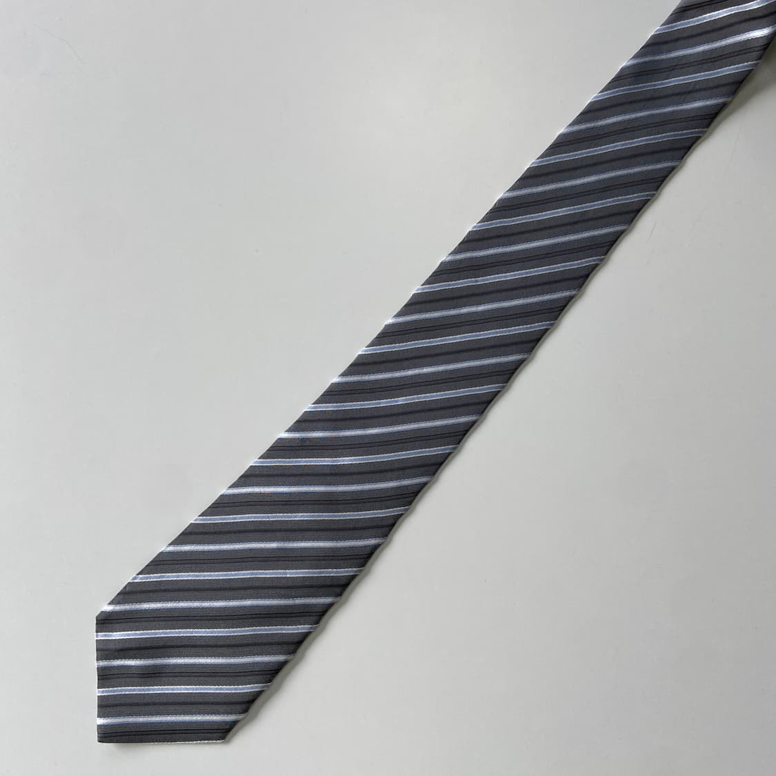 펜디(FENDI) 신형라벨 명품 정품 넥타이 상품이미지6