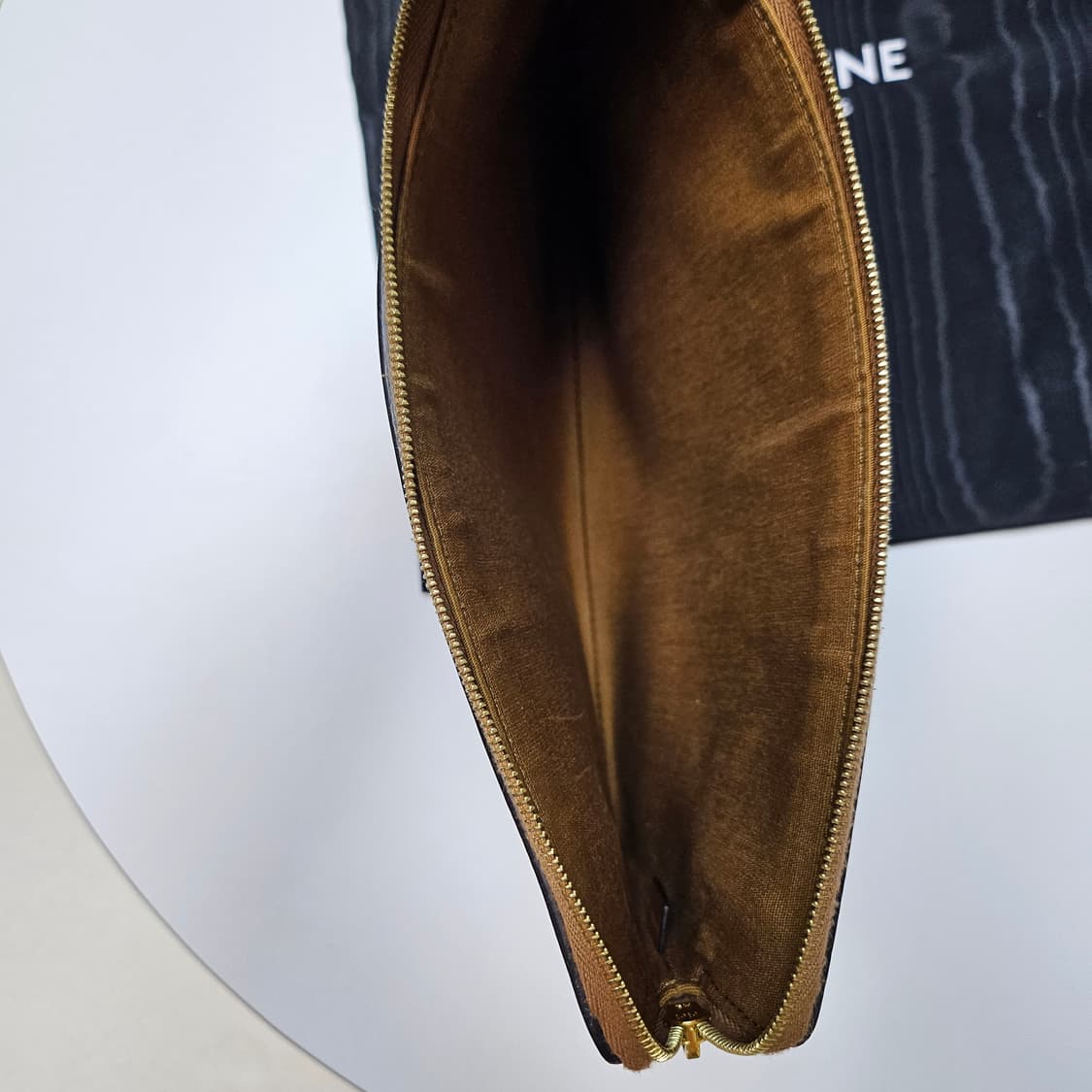 셀린느 트리오페 스몰 클러치 (정품) 상품이미지5