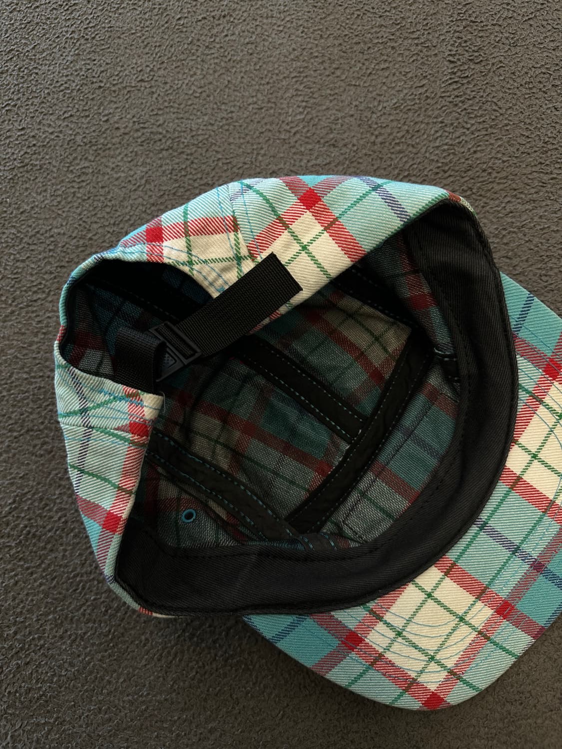 슈프림 체크 캠프캡 처분 새상품급  상품이미지2