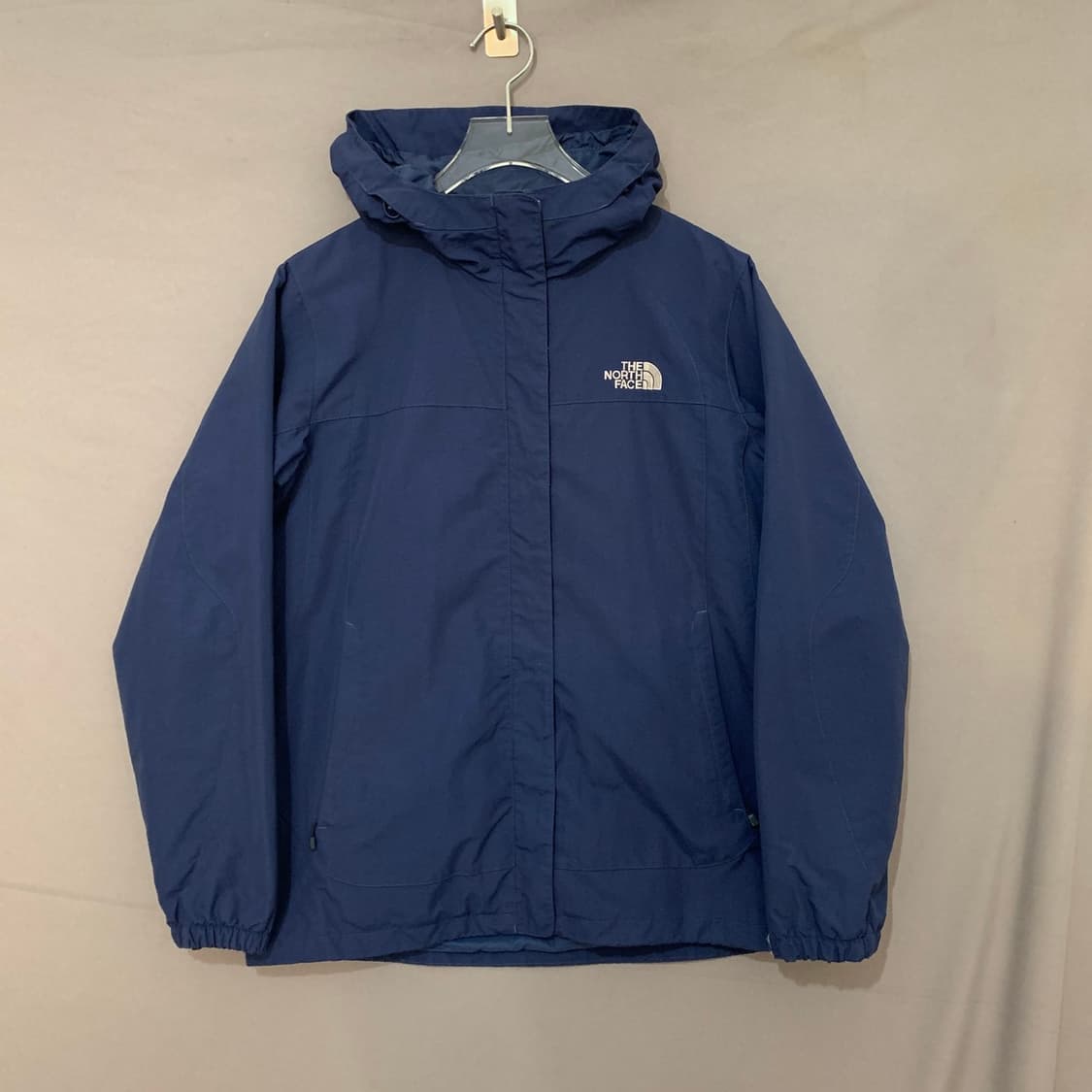 95 XL 노스페이스 여성 네이비 바람막이 후드 자켓 상품이미지1