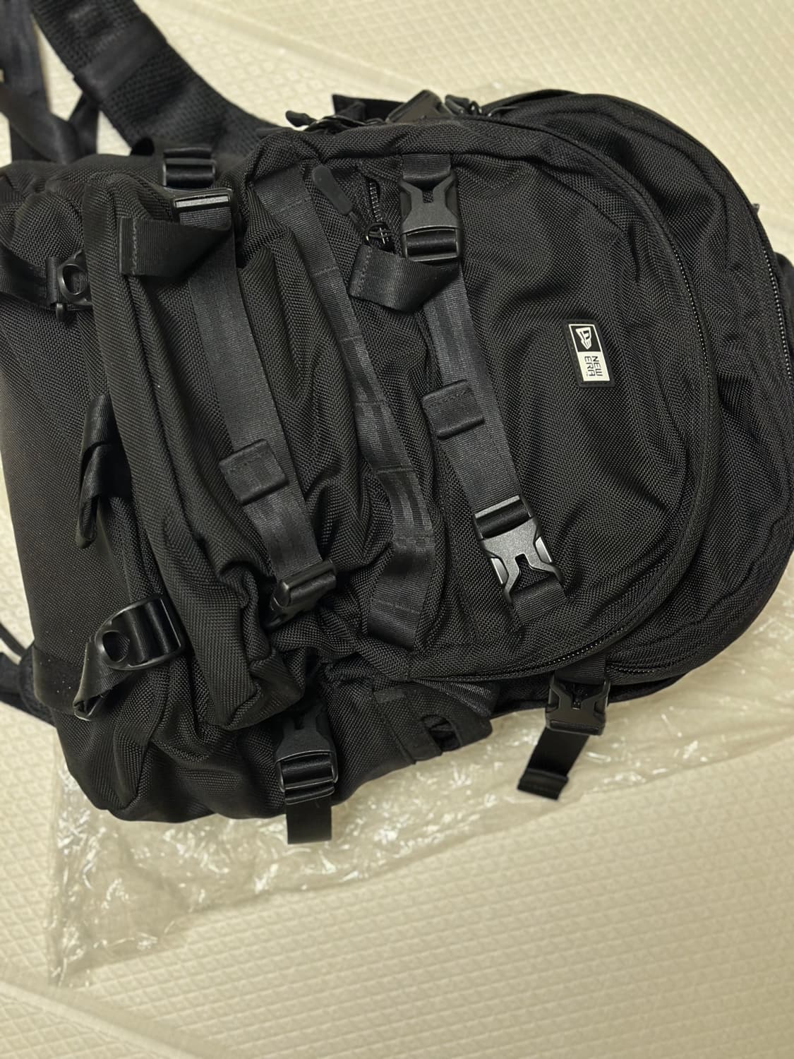 뉴에라 백팩 블랙 상품이미지5