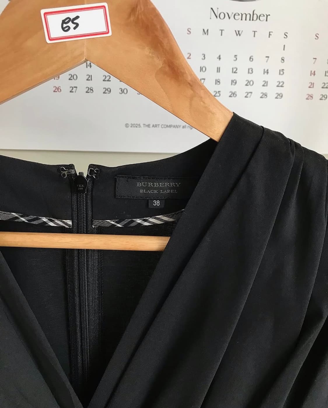 버버리 브이넥 랩 플리츠 캡슬리브 원피스 상품이미지6