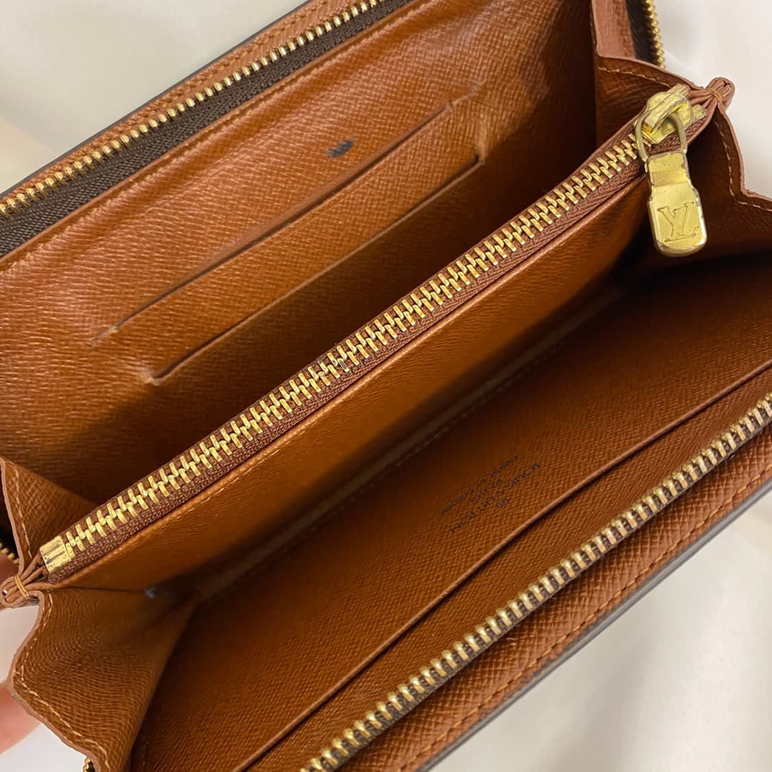 루이비통 모노그램 지퍼 장지갑 상품이미지6