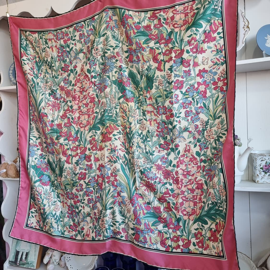 LIBERTY of London(리버티 오브 런던) 올실크 스카프 상품이미지5