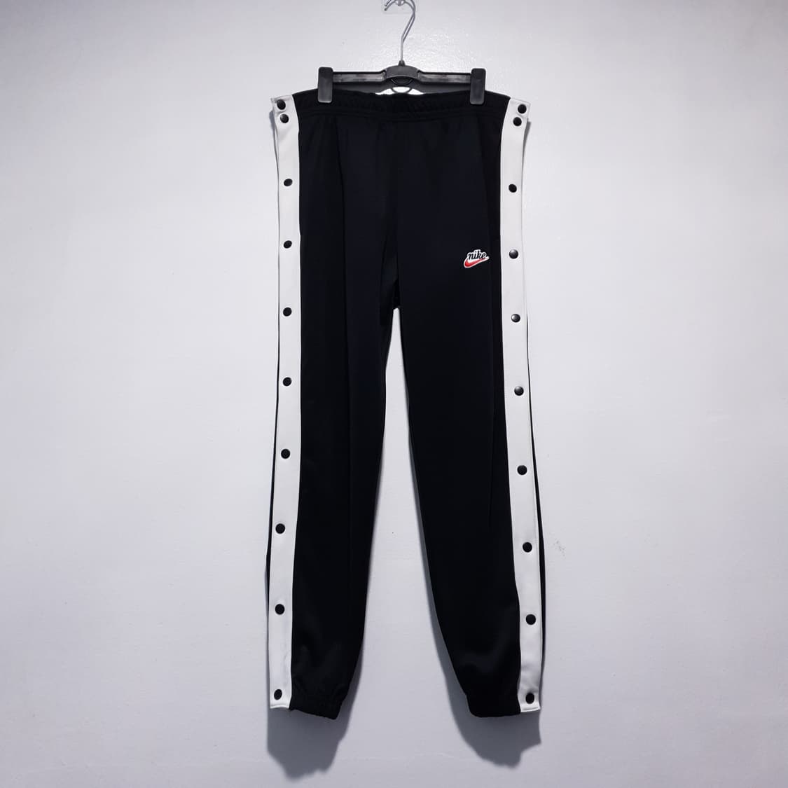 나이키 NSW 헤리티지 사이드스냅 버튼 티어웨이 트랙팬츠 33-34 상품이미지2