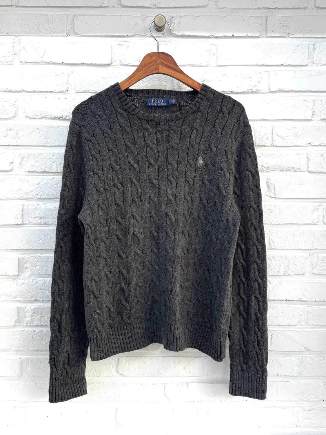 폴로 차콜 꽈베기 니트 상품이미지3