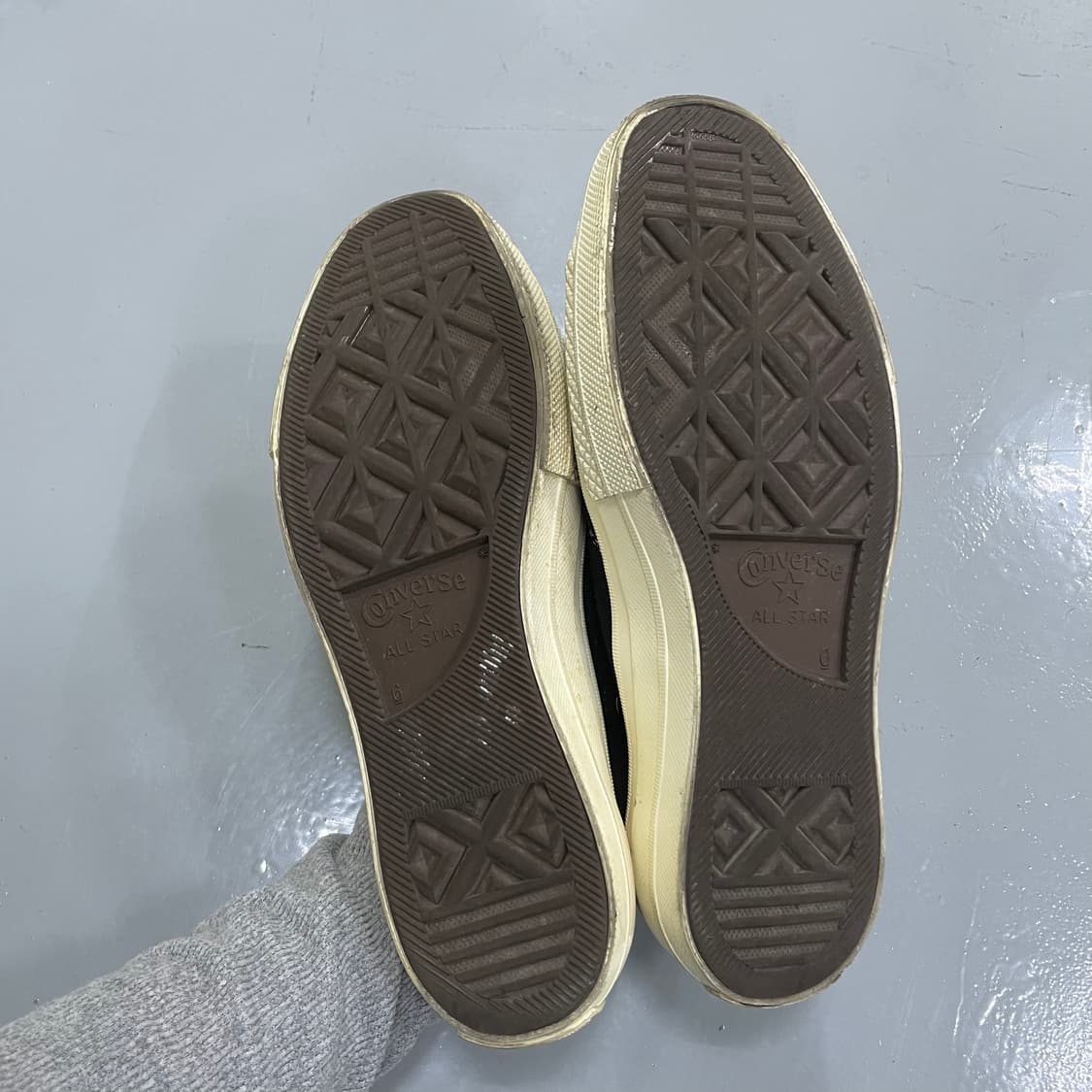 245 꼼데가르송 플레이 척 스니커즈 0303S2 상품이미지5