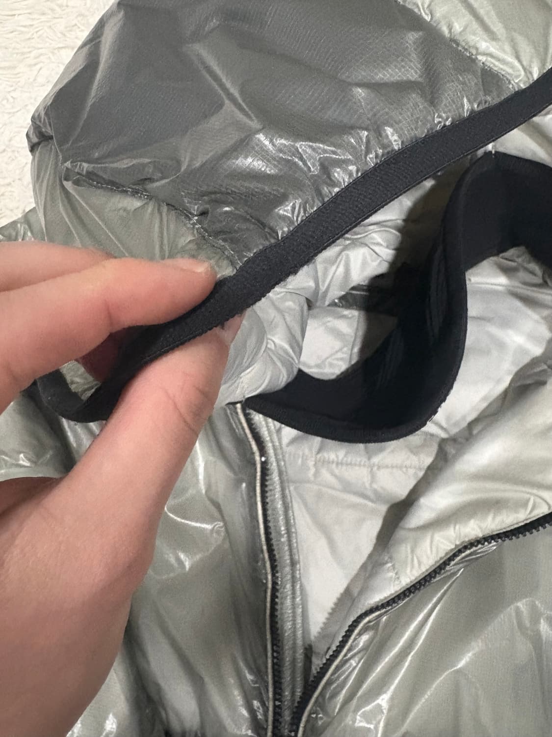 [레어M] cp컴퍼니 프리마로프트 아웃라인 경량패딩 상품이미지4